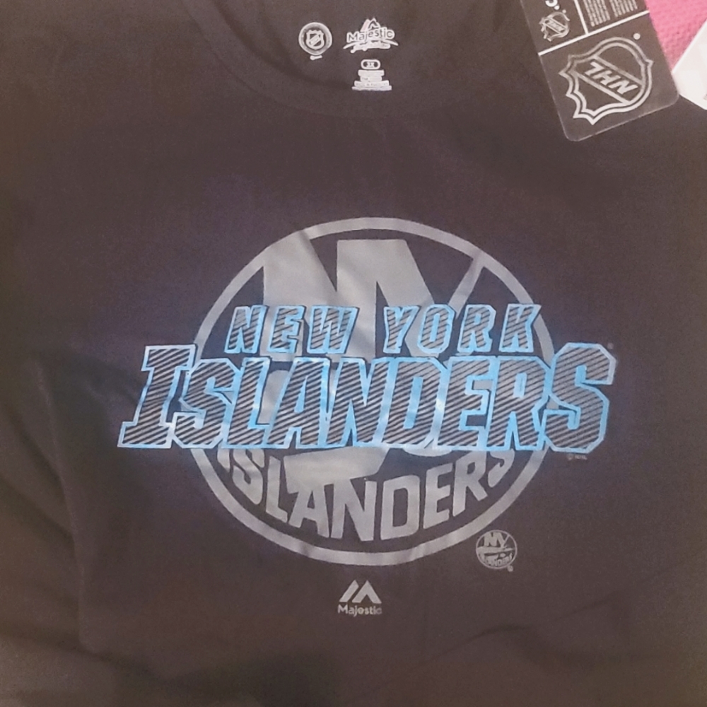New York islanders long sleeve shirt
